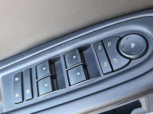 Used 2017 Chevrolet Traverse Premier w/ LPO, 'HIT The Road' Package AWD/4WD image 17