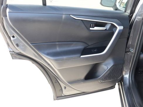 Used 2025 Toyota RAV4 XLE image 13