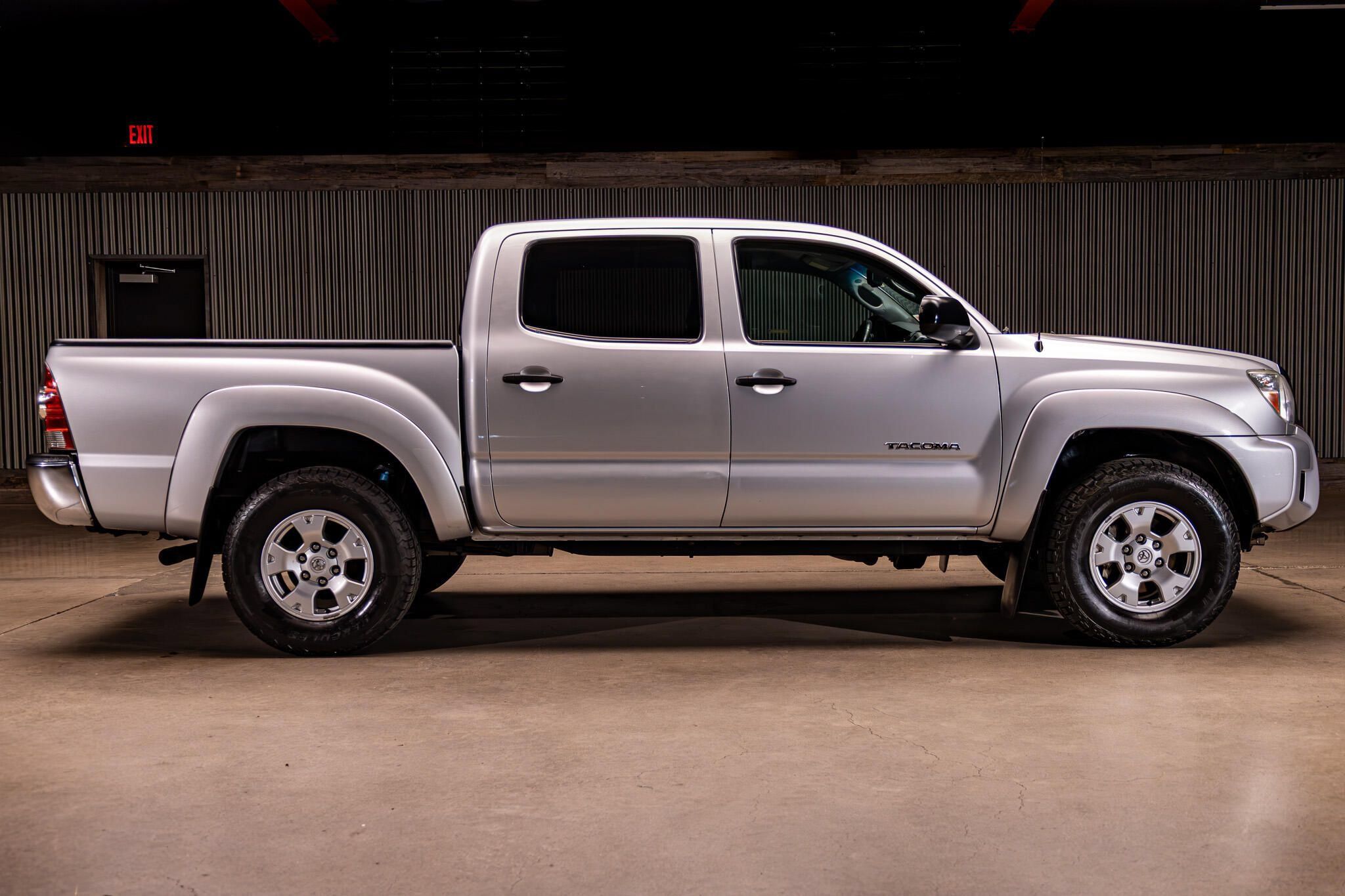 Used 2013 Toyota Tacoma 4x4 Double Cab w/ TRD Off-Road Pkg image 10