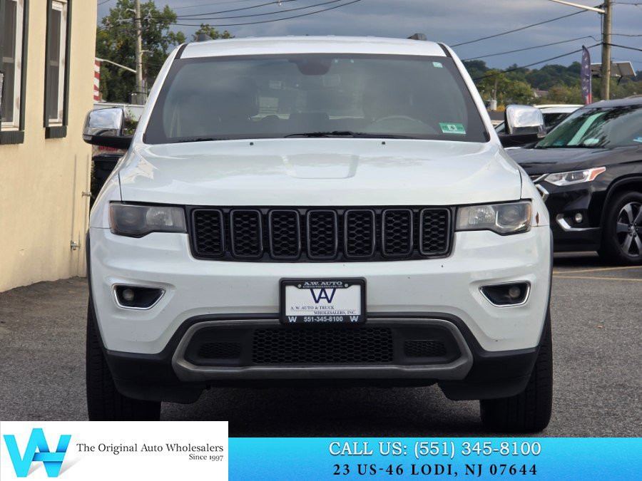 Used 2018 Jeep Grand Cherokee Limited AWD/4WD image 2