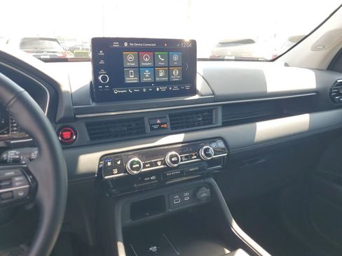 Used 2025 Honda Pilot Elite image 30