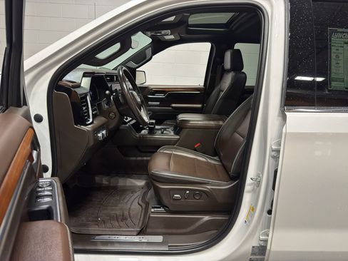 Used 2023 GMC Sierra 1500 Denali w/ Denali Reserve Package image 19