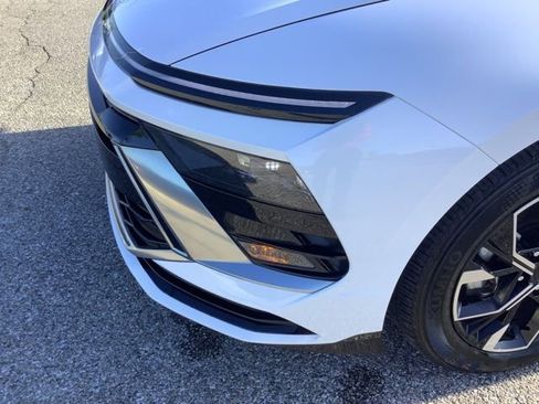 Certified 2025 Hyundai Sonata SEL AWD/4WD image 32