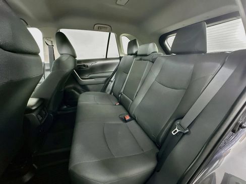 Used 2025 Toyota RAV4 LE AWD/4WD image 23