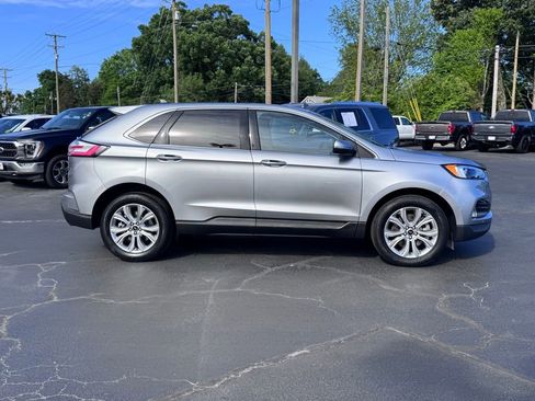 Used 2024 Ford Edge Titanium AWD/4WD image 4