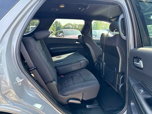 Used 2022 Dodge Durango SXT w/ Blacktop Package AWD/4WD image 24