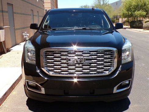 Used 2019 GMC Yukon XL Denali w/ Denali Ultimate Package AWD/4WD image 2