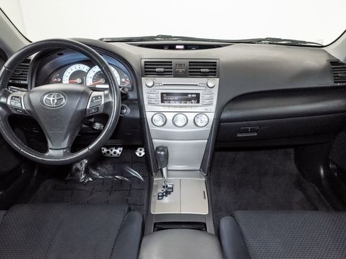 Used 2011 Toyota Camry SE w/ SE Extra-Value Pkg #1 FWD image 21