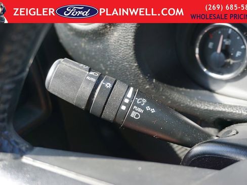 Used 2014 Jeep Wrangler Unlimited Sahara w/ Dual Top Group AWD/4WD image 24