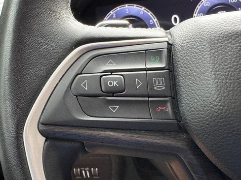 Used 2022 Jeep Grand Cherokee L Limited image 18