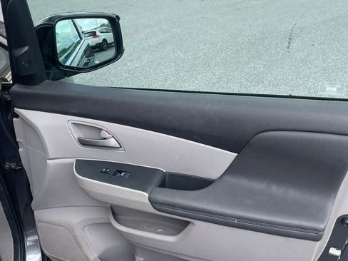 Used 2011 Honda Odyssey Touring image 36