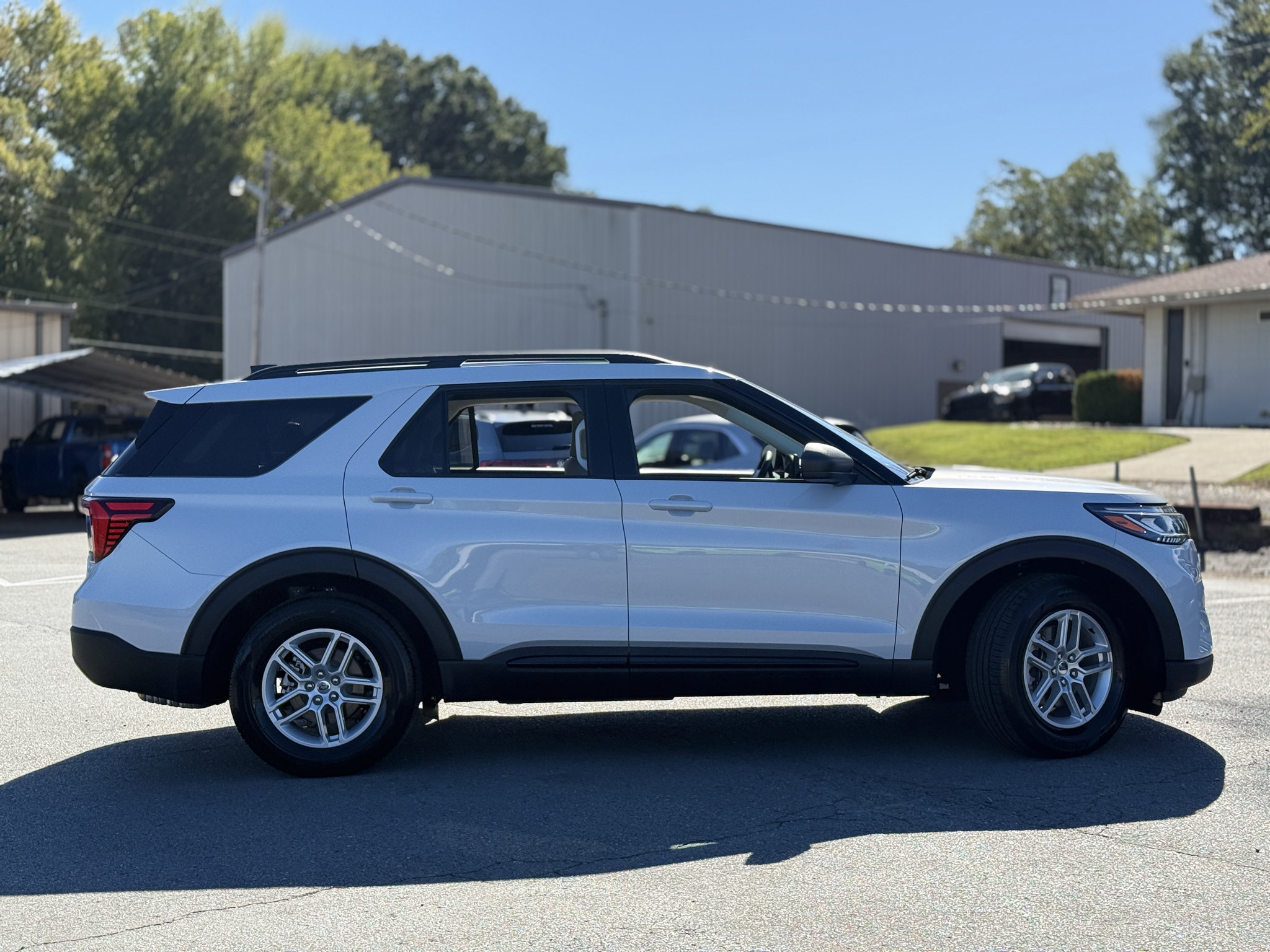 Used 2026 Ford Explorer Active w/ Active Comfort Package RWD image 10