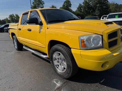 Used 2006 Dodge Dakota SLT w/ R/T Group AWD/4WD image 12