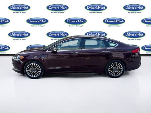 Used 2018 Ford Fusion SE w/ Fusion SE Technology Package FWD image 4