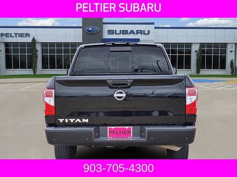 Used 2023 Nissan Titan S RWD image 5