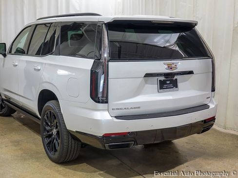 Certified 2025 Cadillac Escalade Sport image 4