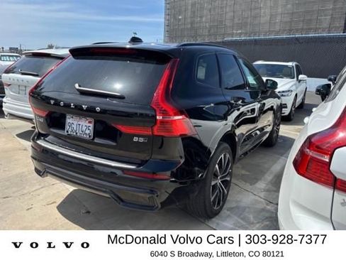 Used 2023 Volvo XC60 B5 Plus w/ Climate Package AWD/4WD image 3