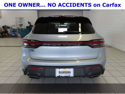 Used 2023 Porsche Macan AWD/4WD image 11