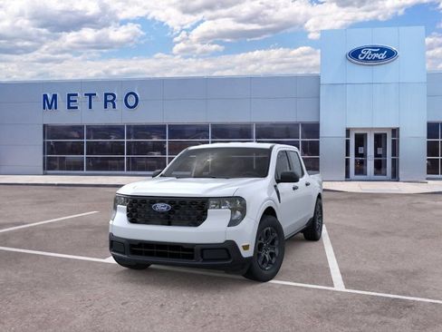 New 2026 Ford Maverick XLT w/ Equipment Group 301A AWD/4WD image 3
