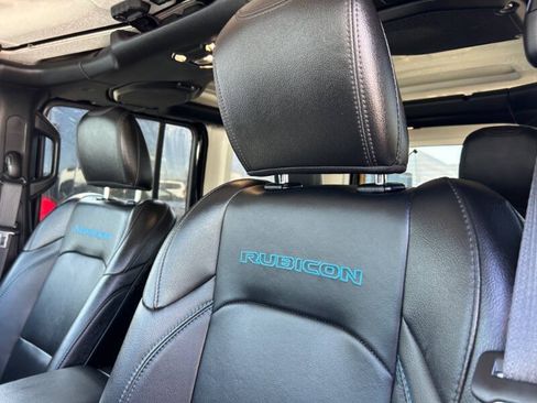 Used 2023 Jeep Wrangler Unlimited Rubicon 4xe AWD/4WD image 22