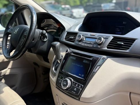 Used 2014 Honda Odyssey Touring image 30