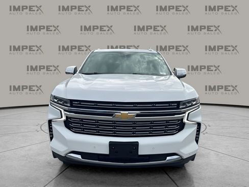 Used 2023 Chevrolet Suburban Premier RWD image 8