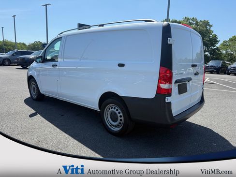 Used 2023 Mercedes-Benz Metris image 6