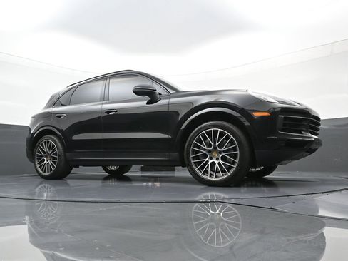 Used 2023 Porsche Cayenne image 21