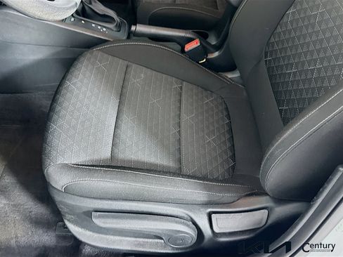 Used 2023 Kia Rio S w/ Technology Package image 18