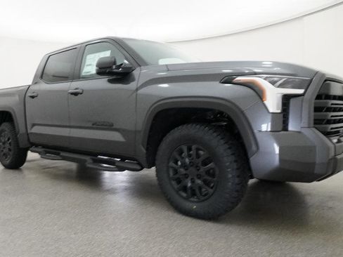 New 2026 Toyota Tundra SR5 AWD/4WD image 11
