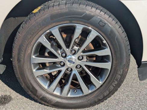 Used 2018 Ford Expedition Max Limited w/ Equipment Group 301A RWD image 11