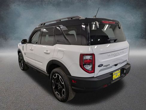 Used 2023 Ford Bronco Sport Outer Banks w/ Tech Package AWD/4WD image 6