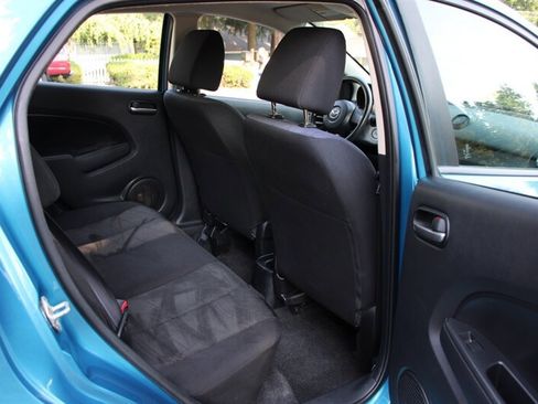 Used 2012 MAZDA MAZDA2 Sport image 6