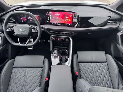 New 2025 Audi SQ5 Premium Plus AWD/4WD image 11