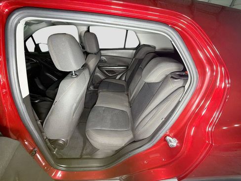 Used 2021 Chevrolet Trax LS w/ Tint and Cruise Package FWD image 23