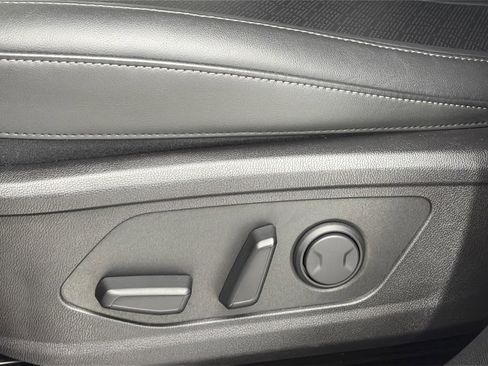 Used 2023 Kia Sorento SX image 26