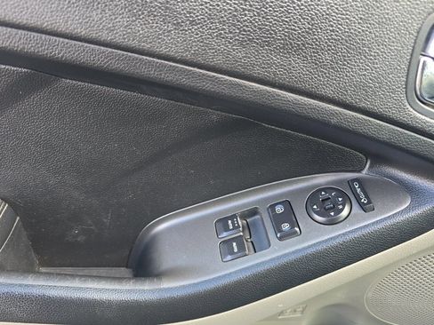 Used 2014 Kia Forte Koup EX FWD image 11