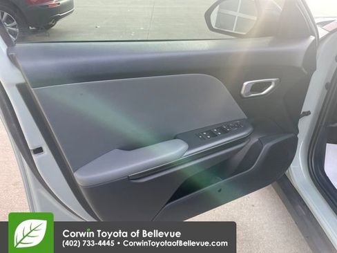 Used 2025 Kia K4 LXS image 10