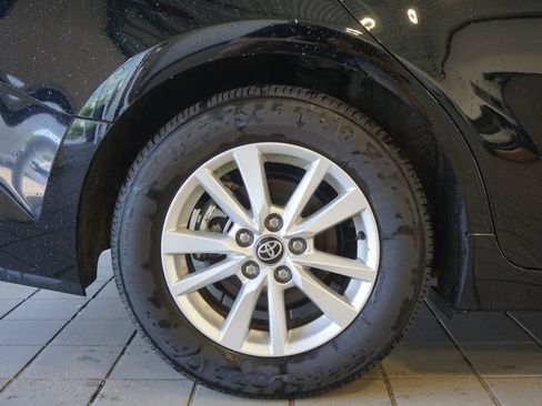 Used 2025 Toyota Camry LE FWD image 28