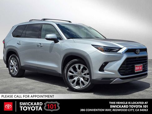 Used 2024 Toyota Grand Highlander FWD image 1