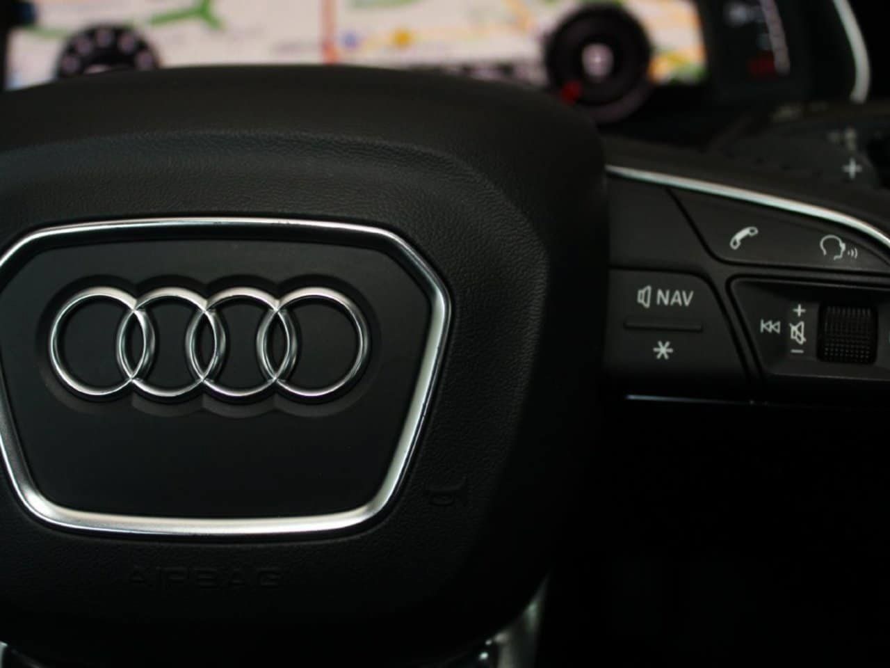 Used 2018 Audi Q7 3.0T Premium Plus AWD/4WD image 28