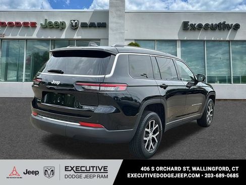 Used 2023 Jeep Grand Cherokee L Limited AWD/4WD image 4