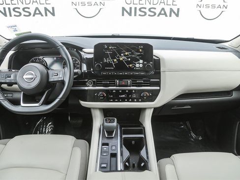 Certified 2024 Nissan Pathfinder SL w/ SL Premium Package image 10