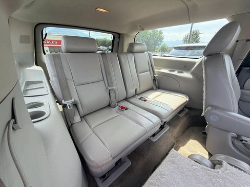 Used 2013 Chevrolet Suburban LTZ AWD/4WD image 24