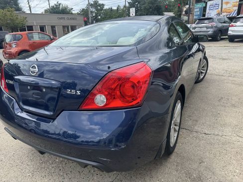 Used 2010 Nissan Altima 2.5 S w/ Convenience Pkg FWD image 8