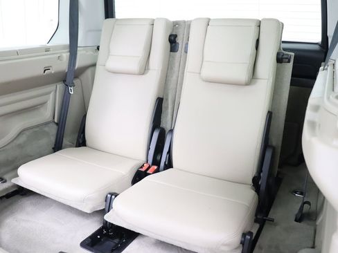 Used 2016 Land Rover LR4 HSE AWD/4WD image 38