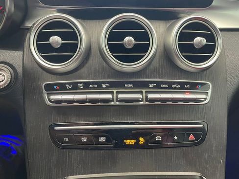 Used 2022 Mercedes-Benz GLC 300 4MATIC Coupe image 39