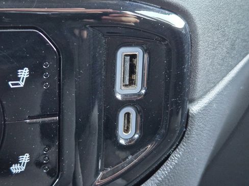 Certified 2023 GMC Sierra 1500 Elevation w/ LPO, Elevation Black Package image 22