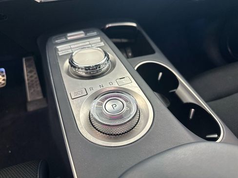 Used 2022 Genesis GV70 2.5T w/ Sport Prestige Package image 33