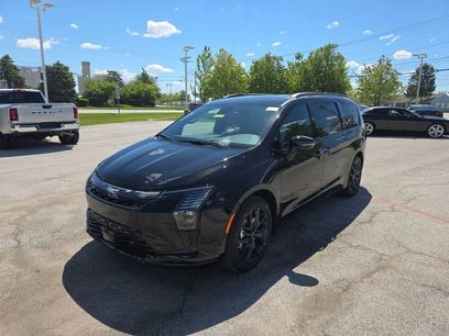 New 2027 Chrysler Pacifica Select